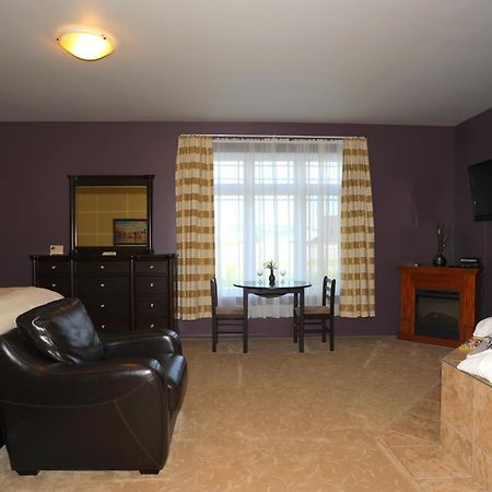 Hotel La Porte De La Matawinie -Hotel Matha Saint Jean De Matha エクステリア 写真