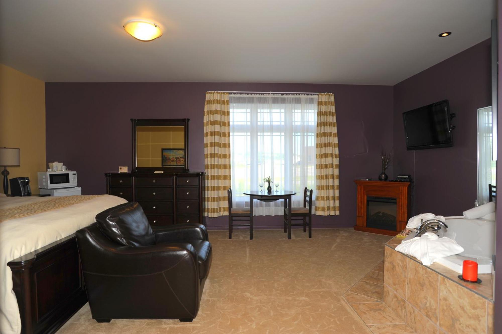 Hotel La Porte De La Matawinie -Hotel Matha Saint Jean De Matha エクステリア 写真